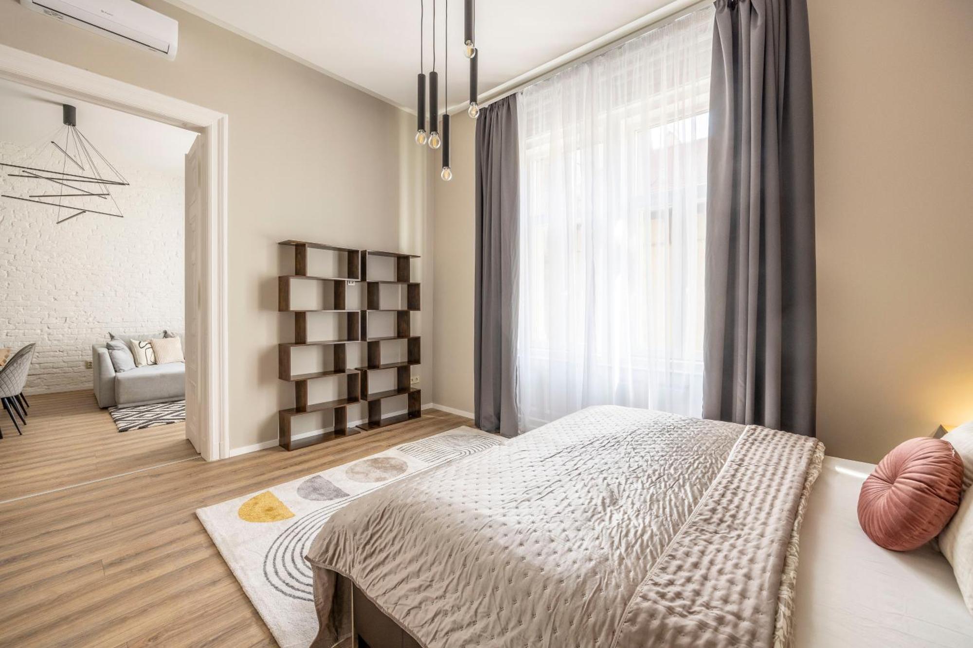 Exclusive Stylish Suite By Prestige Homes Next To The Oktogon Budapest Exterior photo